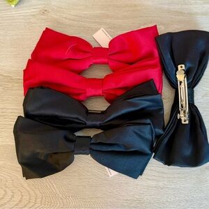 Hair Bows-Barrette

Black & Red only